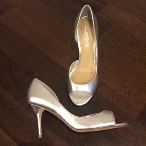 Aldo Leather Silver Peep Toe Heels
